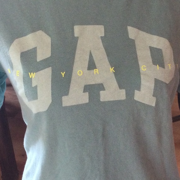 GAP New York City Tee - Picture 3 of 5